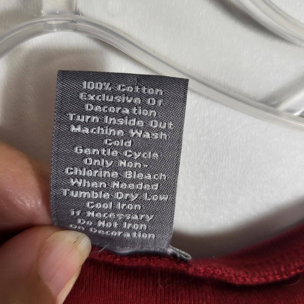 Ann Taylor deep red v-neck sleeveless top women's XL  #2070 - Picture 4 of 5